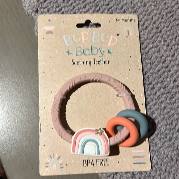 Danbar Global Soothing Teether - Picture 1 of 4